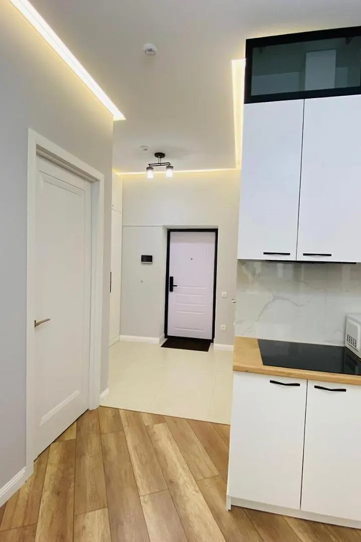 Уютная Квартира Возле Мегы Almaty Apartmán